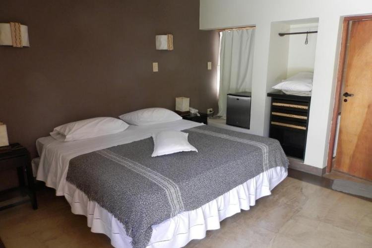 Habitaciones & Servicios 1